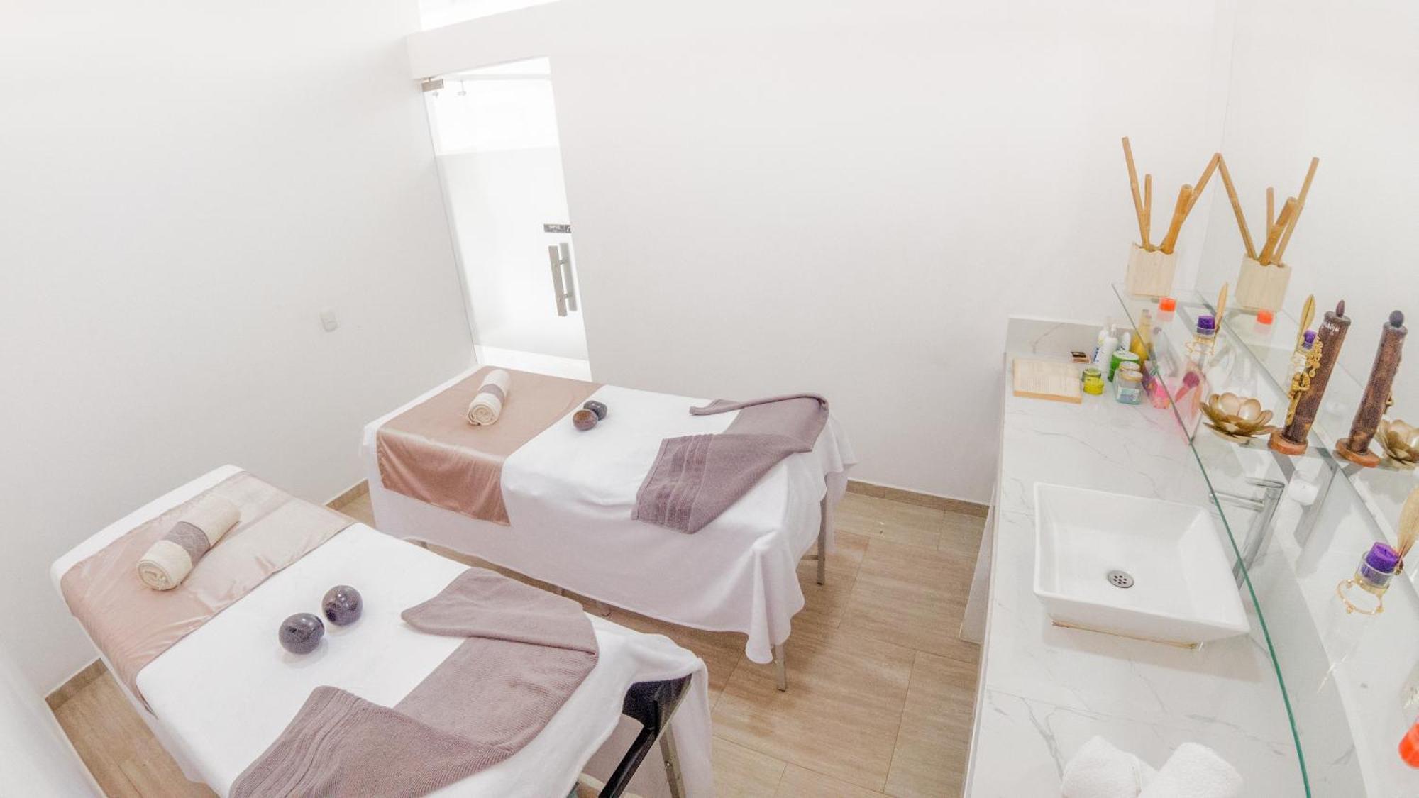 Le Falep & Hotel *
